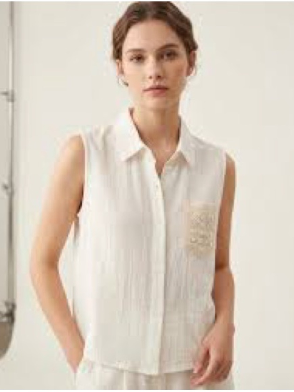Irish linen Sleeveless Button-Front Camisole in Cream with Pocket Detail